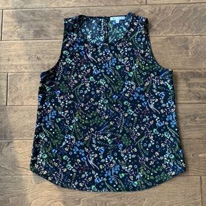 DR2 • Size M • Tank Top • Floral Print • in great condition